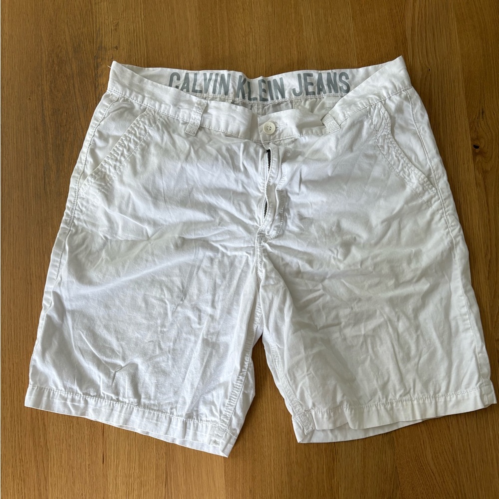Calvin Klein White Men’s Shorts Size 36 Inseam 9 inch